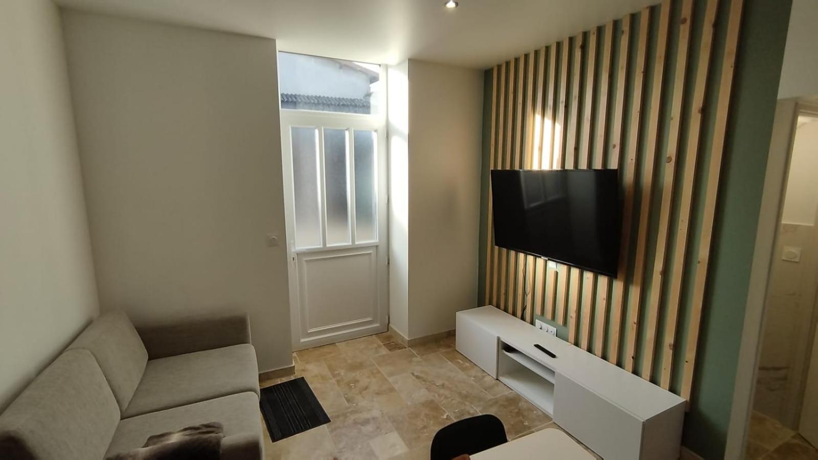 Appartement Lumineux En Rdc Bourgoin-Jallieu Екстериор снимка
